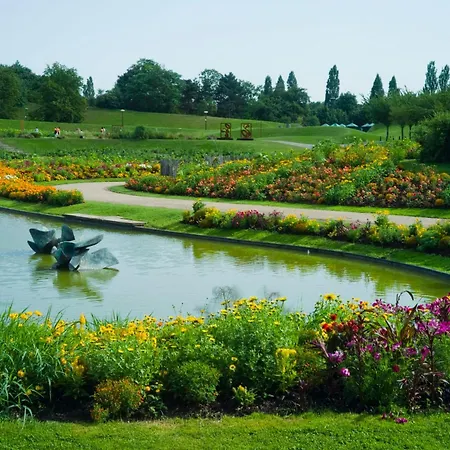 In Elegant And Charming 3-bedroom Near Bois De Vincennes Prázdninový dům