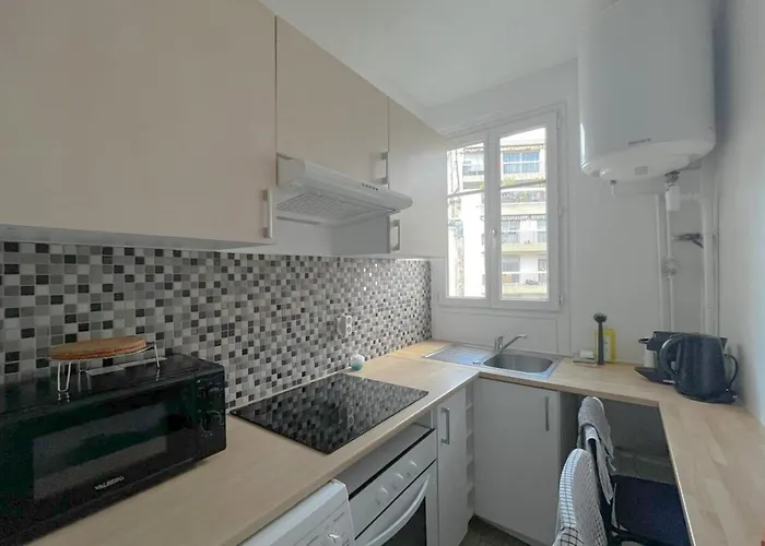 بيت للعطل In Elegant And Charming 3-bedroom Near Bois De Vincennes باريس